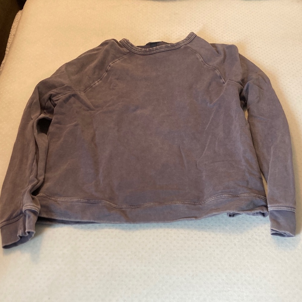 Universal Thread Women's Faded Purple Crew Neck Sweater